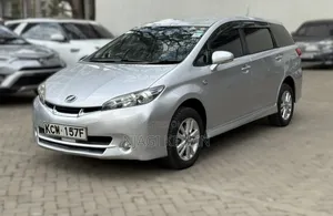 Toyota Wish 2012 Silver