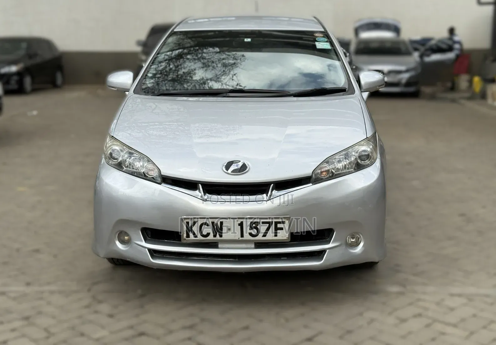 Toyota Wish 2012 Silver