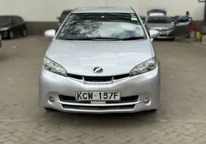 Toyota Wish 2012 Silver