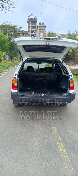 Toyota Corolla 2001 White