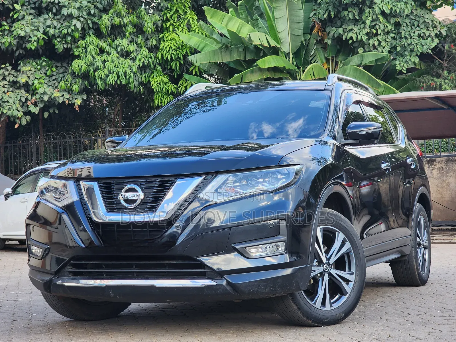 Nissan X-Trail 2.5 Petrol AWD 2018 Black