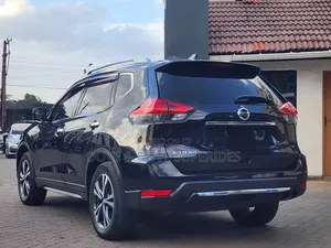 Nissan X-Trail 2.5 Petrol AWD 2018 Black