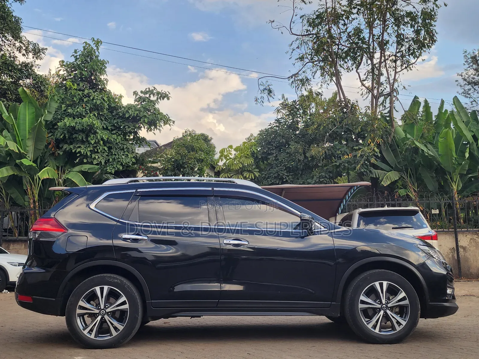Nissan X-Trail 2.5 Petrol AWD 2018 Black