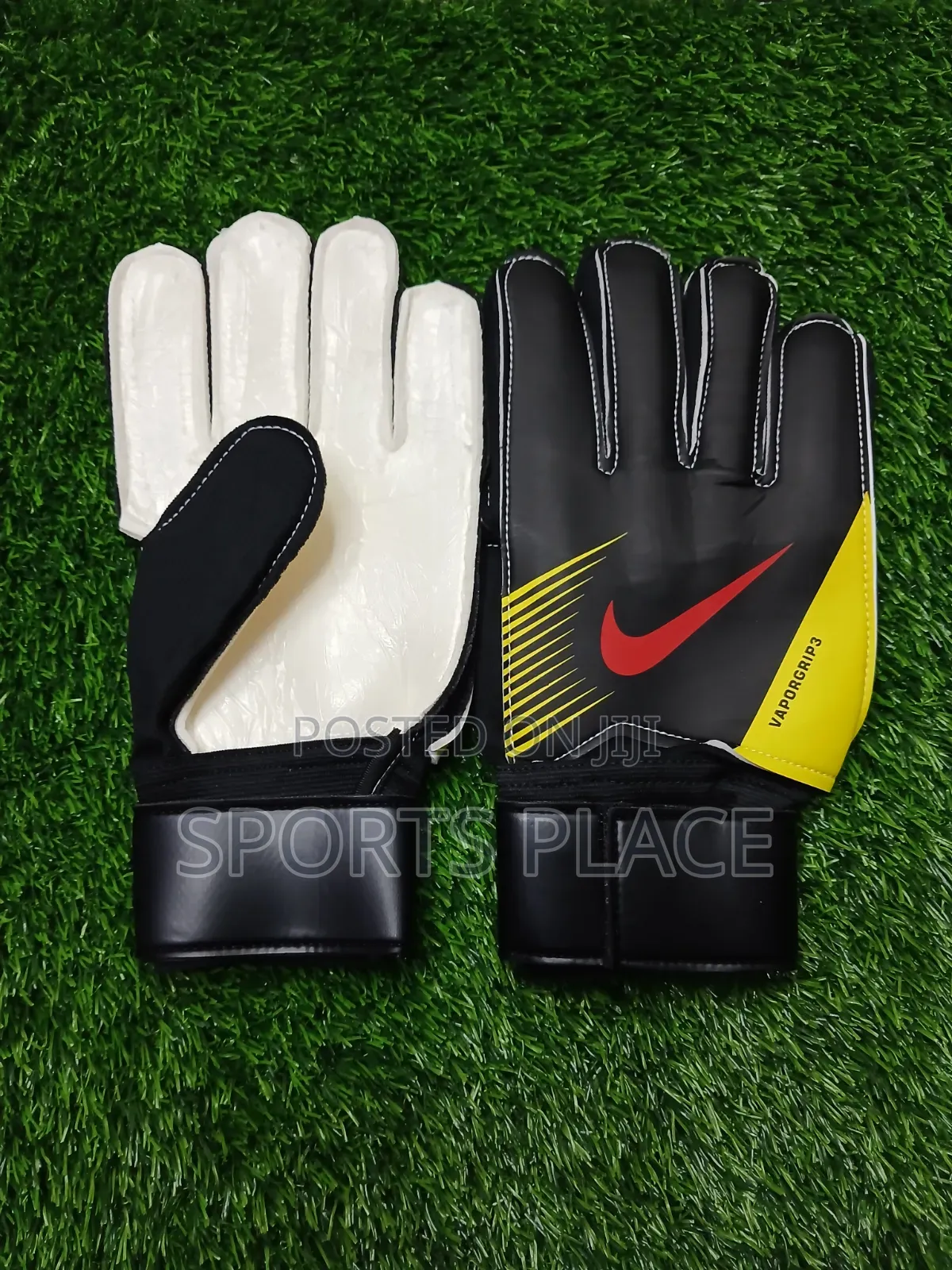 VaporGrip 3 in Black and Yellow Goalkeeper Gloves