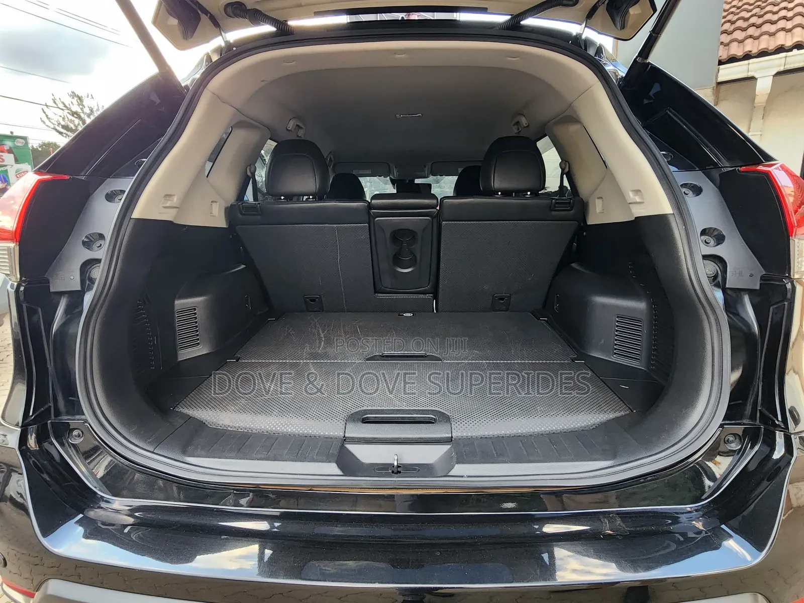 Nissan X-Trail 2.5 Petrol AWD 2018 Black