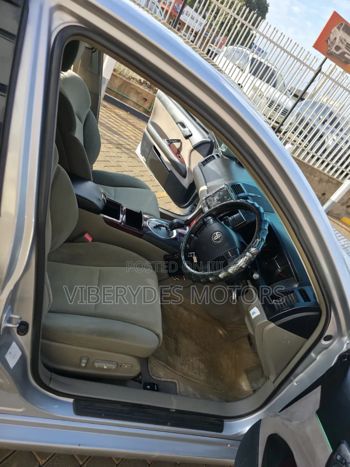 Toyota Mark X 2009 Silver
