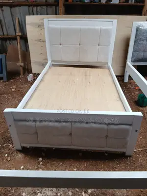 4x6 White Panel Mocket Bed + Pay on Delivery