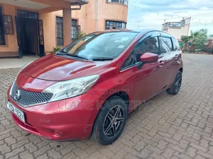 Nissan Note 1.6 Petrol 2015 Red