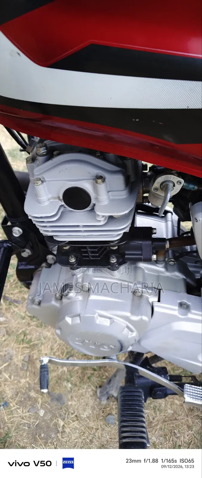 TVS HLX 125 2026 Red
