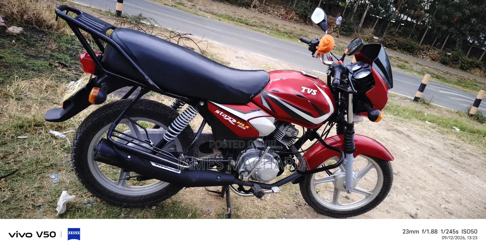 TVS HLX 125 2026 Red