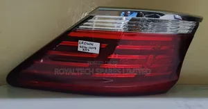 Crown 2014_2018 Tailight RHS