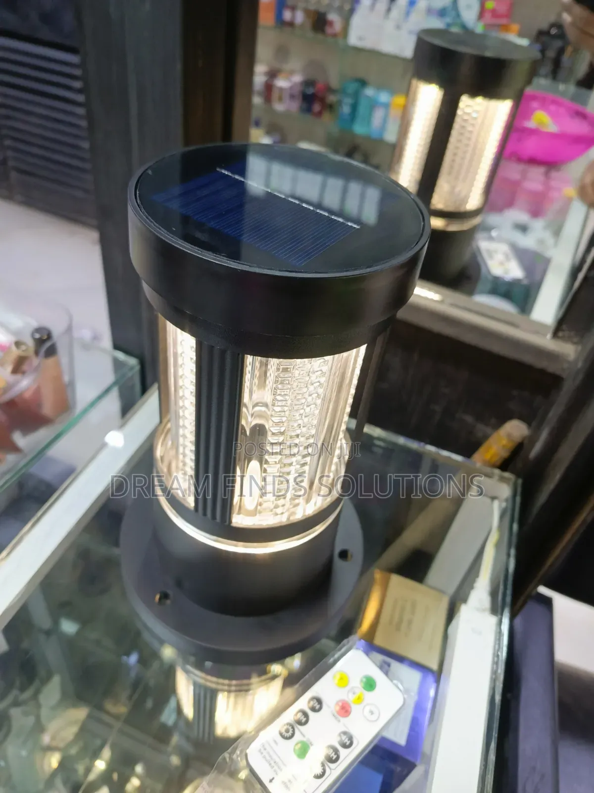 Smart Solar Gate Lights: Auto On, Zero Electricity Bills
