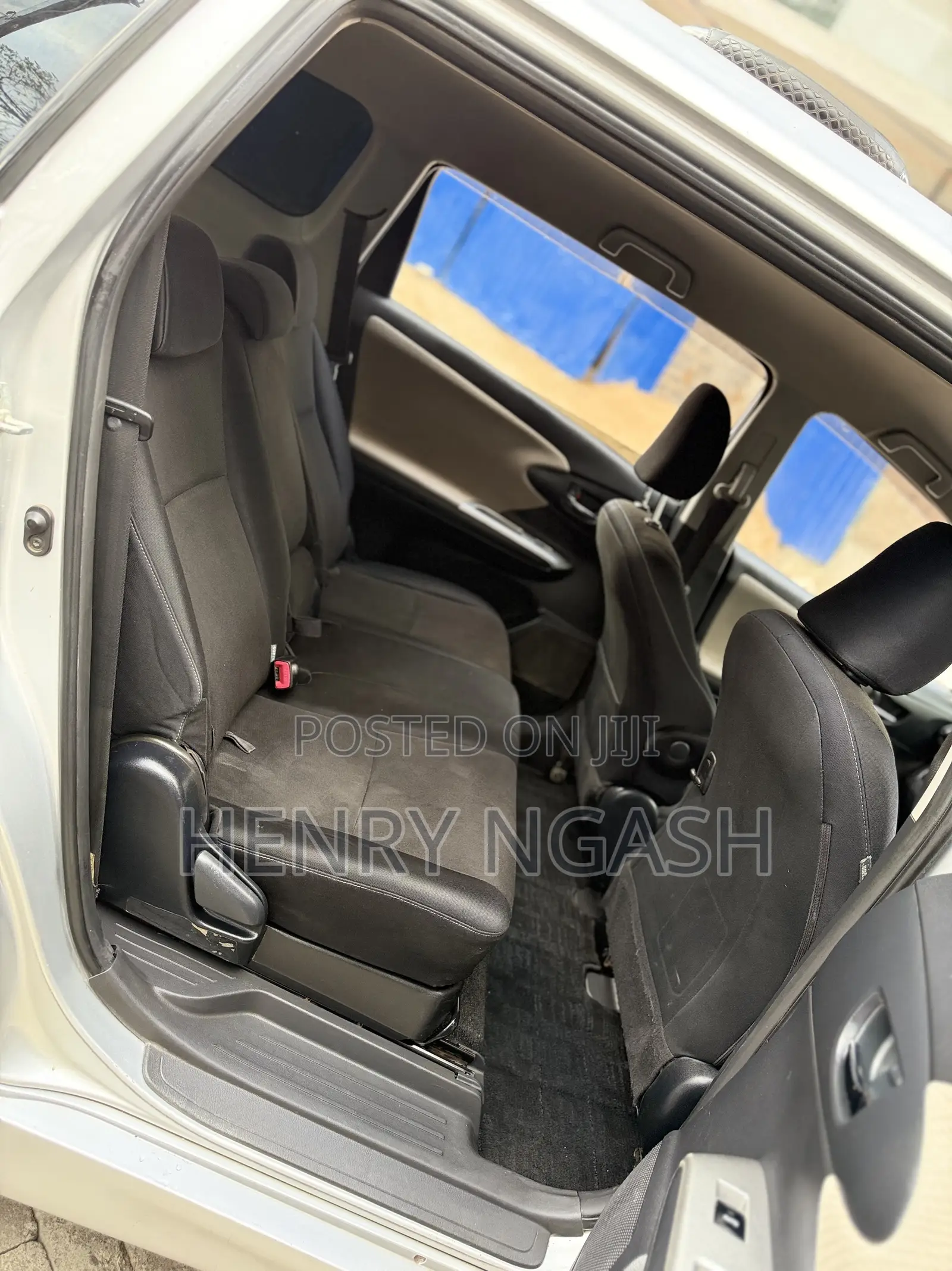 Toyota Wish 2012 Silver