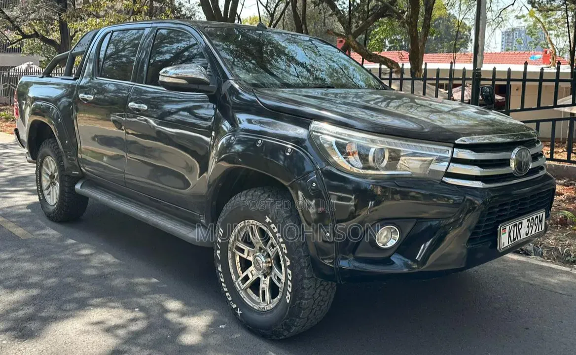 Toyota Hilux Revo Double Cab Deisel 2.4 AWD 2018 Black