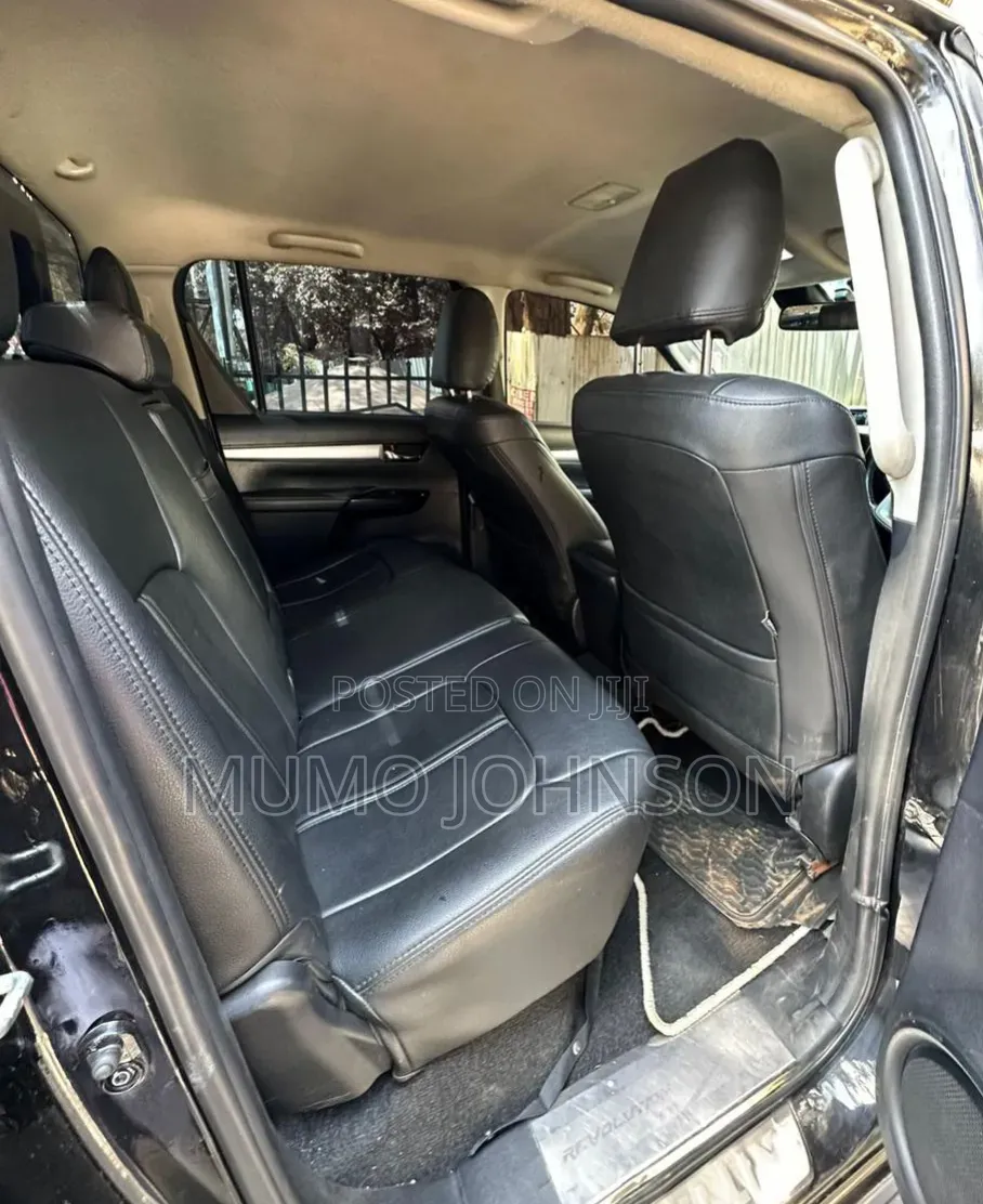 Toyota Hilux Revo Double Cab Deisel 2.4 AWD 2018 Black