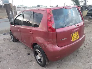 Nissan Note 2008 Red