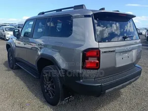 Toyota Land Cruiser Prado 2019 White