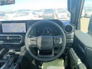 Toyota Land Cruiser Prado 2019 White