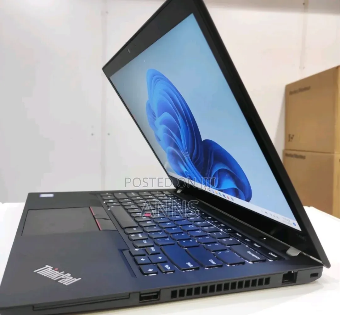 New Laptop Lenovo ThinkPad T490s 8GB Intel Core i5 SSD 256GB