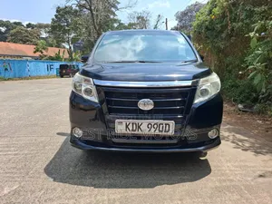 Toyota Noah 2015 Black