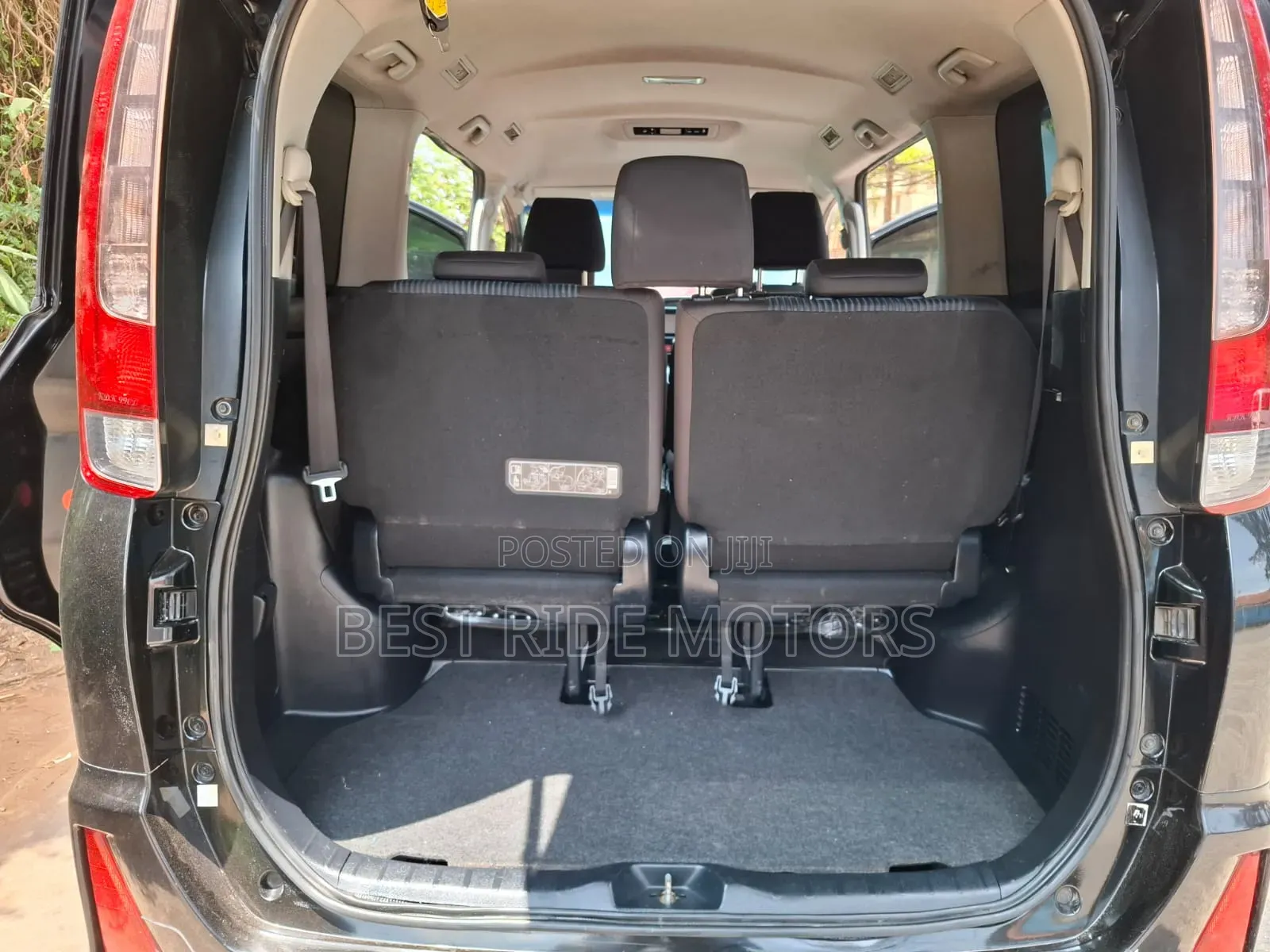 Toyota Noah 2015 Black