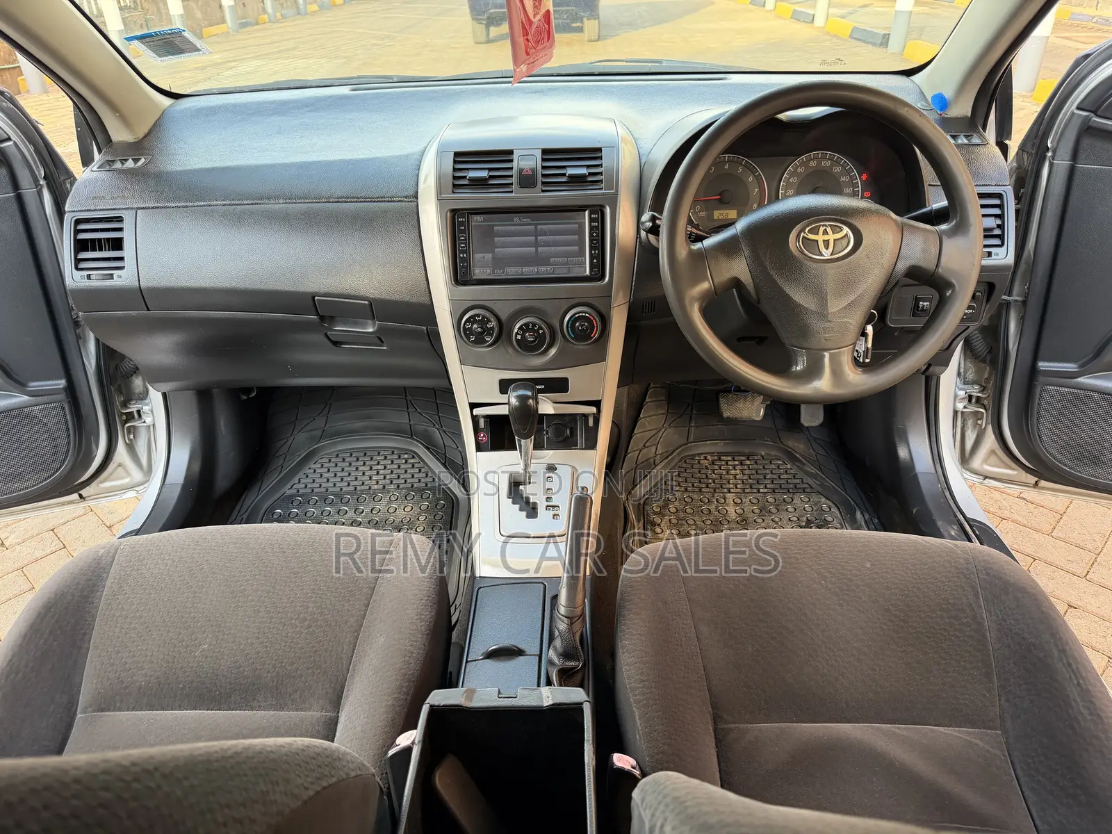 Toyota Corolla Fielder 2011 Silver