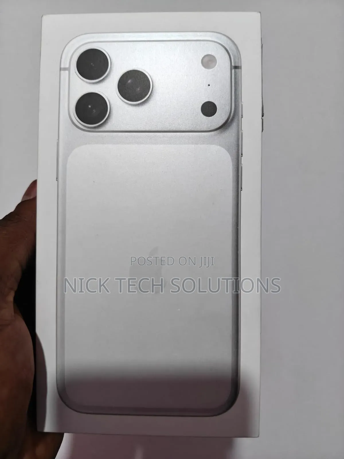New Apple iPhone 17 Pro Max 256 GB Silver