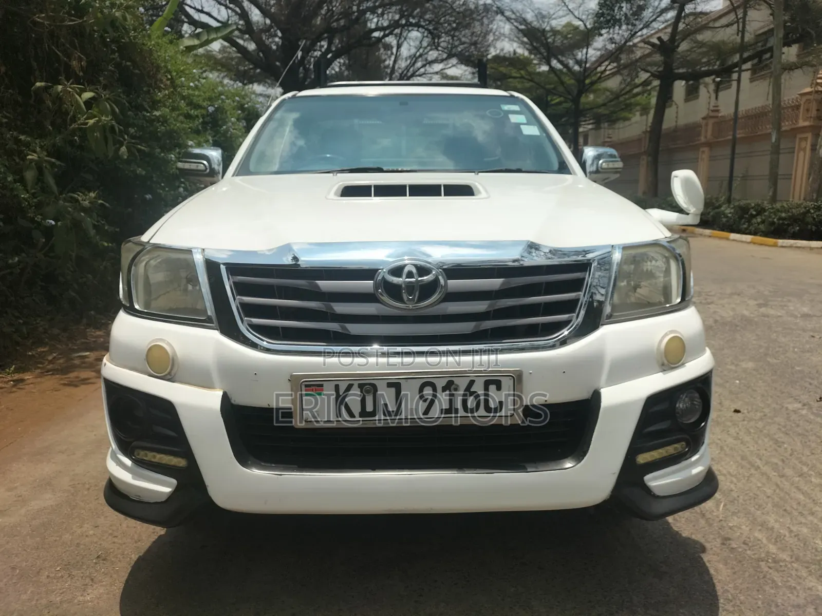 Toyota Hilux 2015 White