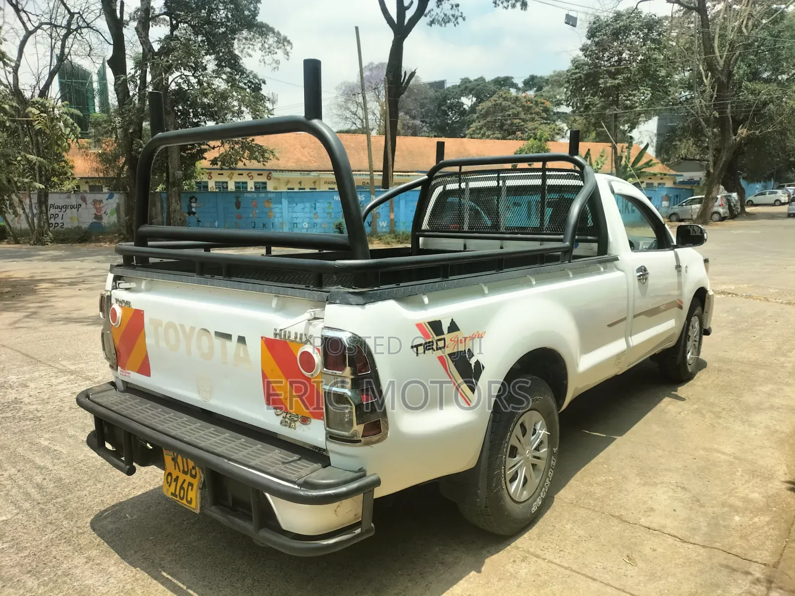 Toyota Hilux 2015 White