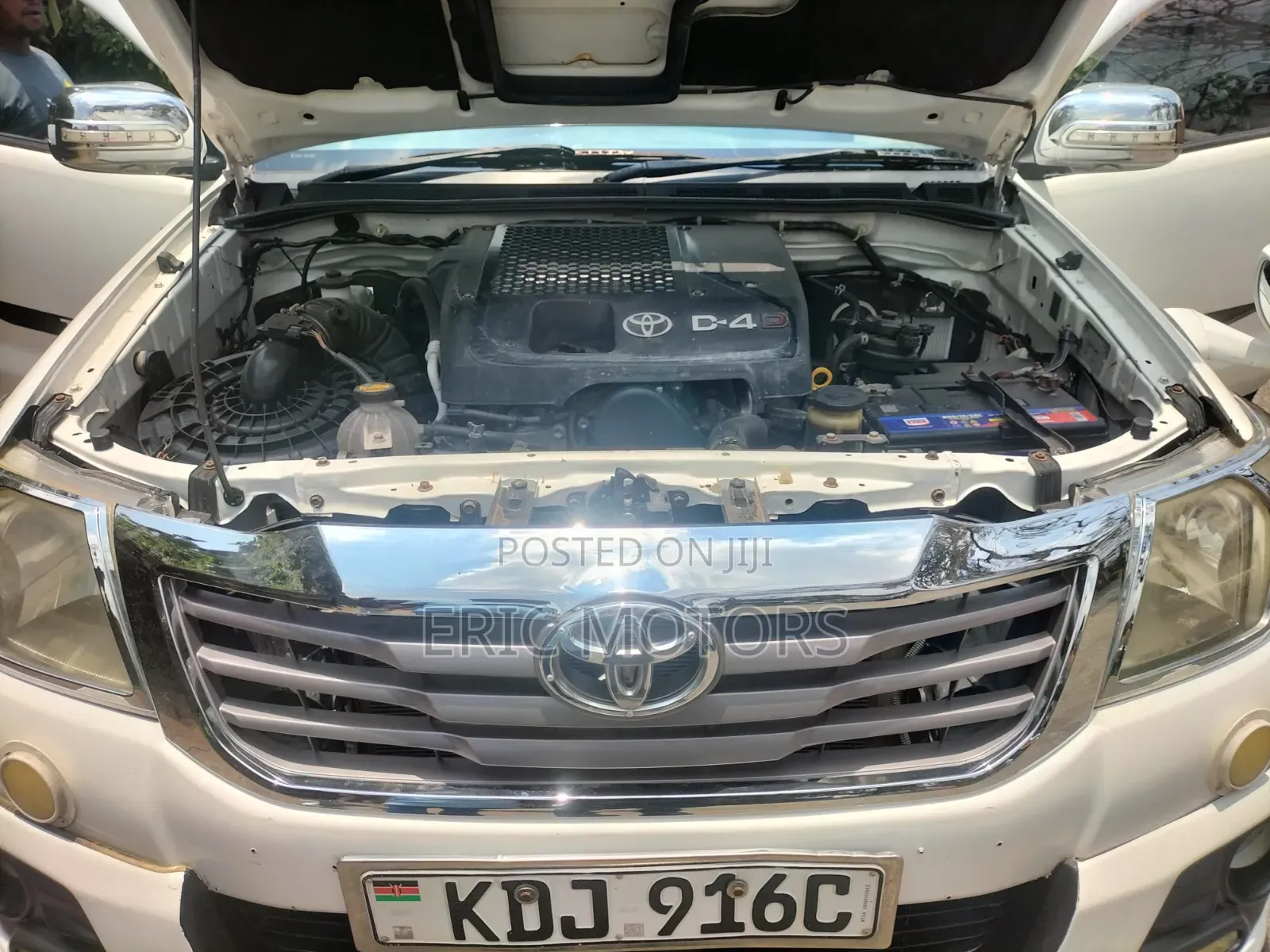 Toyota Hilux 2015 White