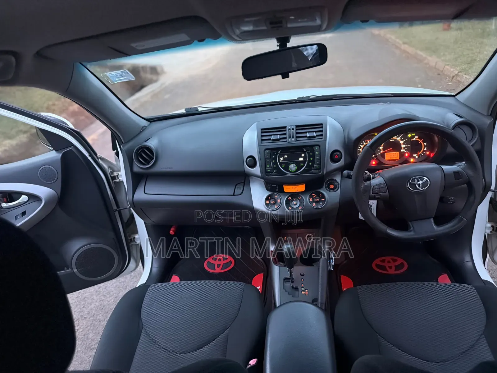 Toyota RAV4 2013 White