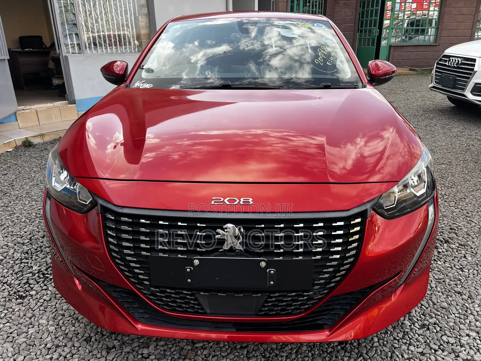 Peugeot 208 2021 Red