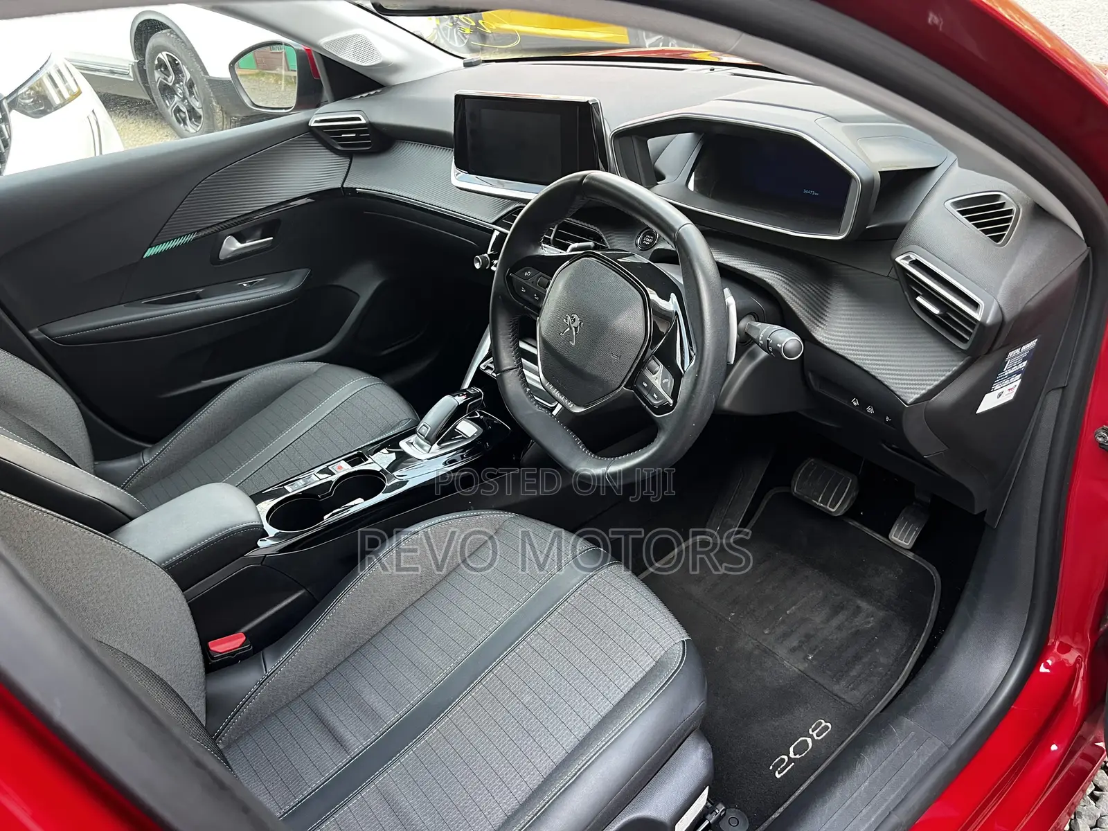Peugeot 208 2021 Red