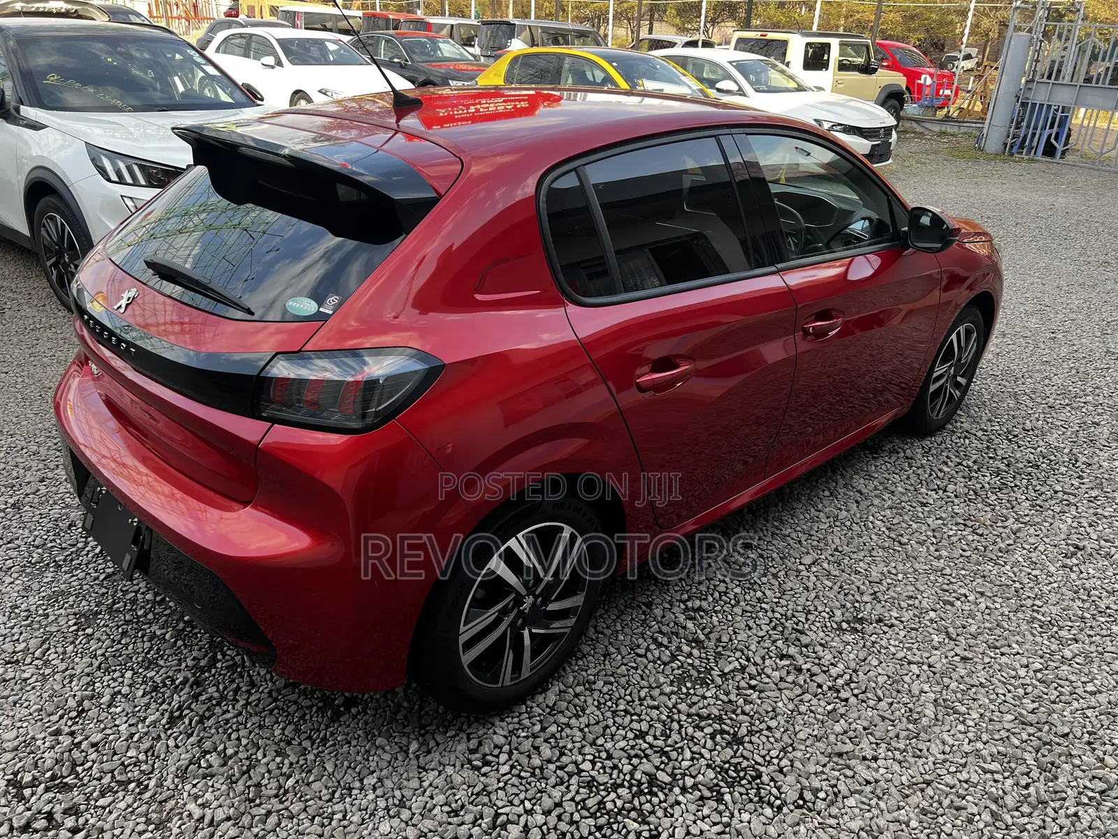 Peugeot 208 2021 Red
