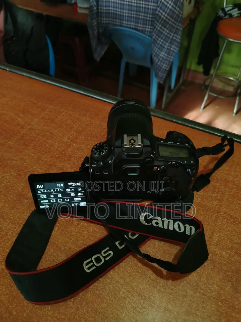 Canon Eos 90d DSLR Camera, With 18 -135 Mm Len, Charger, Spare Battery