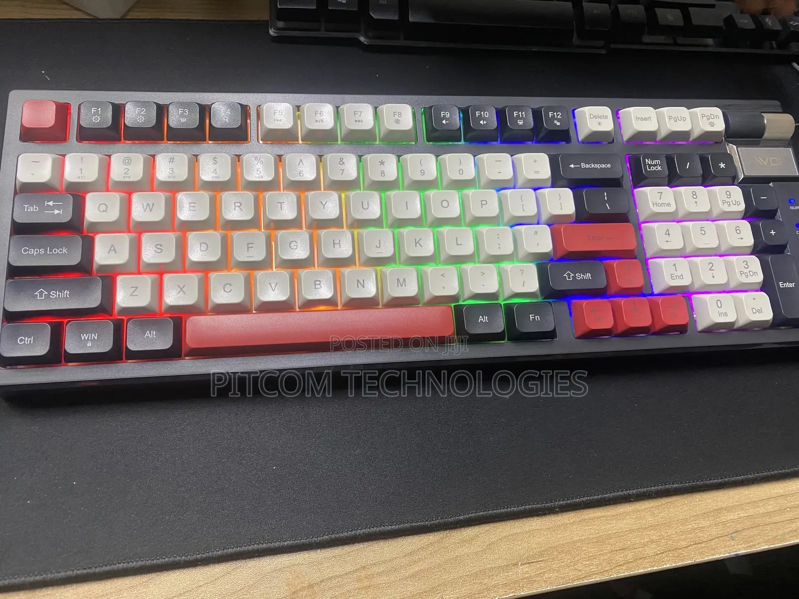 T-Wolf T70 Wireless Mechanical Gaming Keyboard