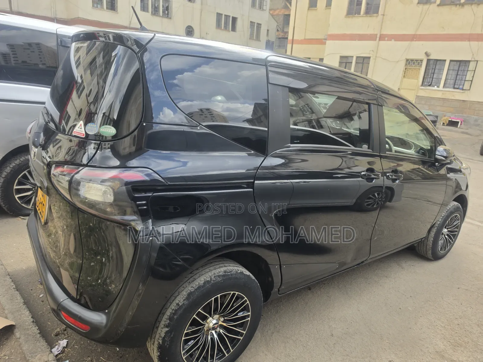 Toyota Sienta 2017 Black