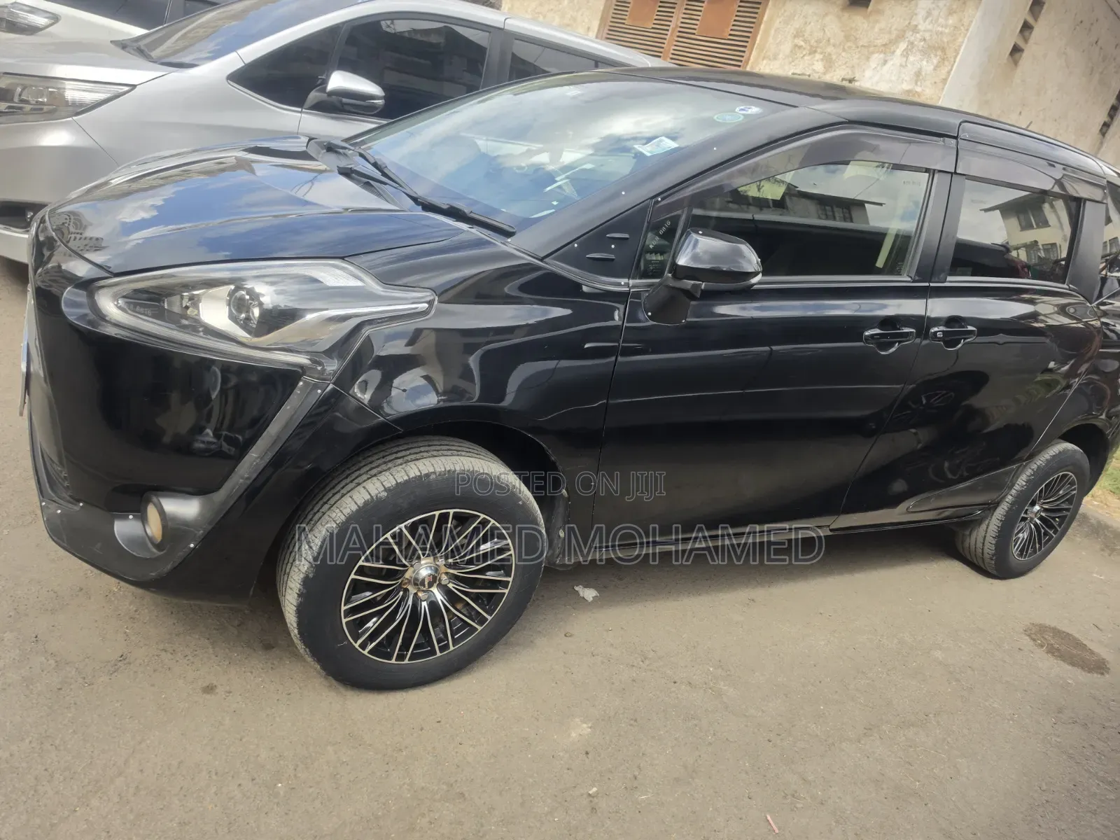 Toyota Sienta 2017 Black