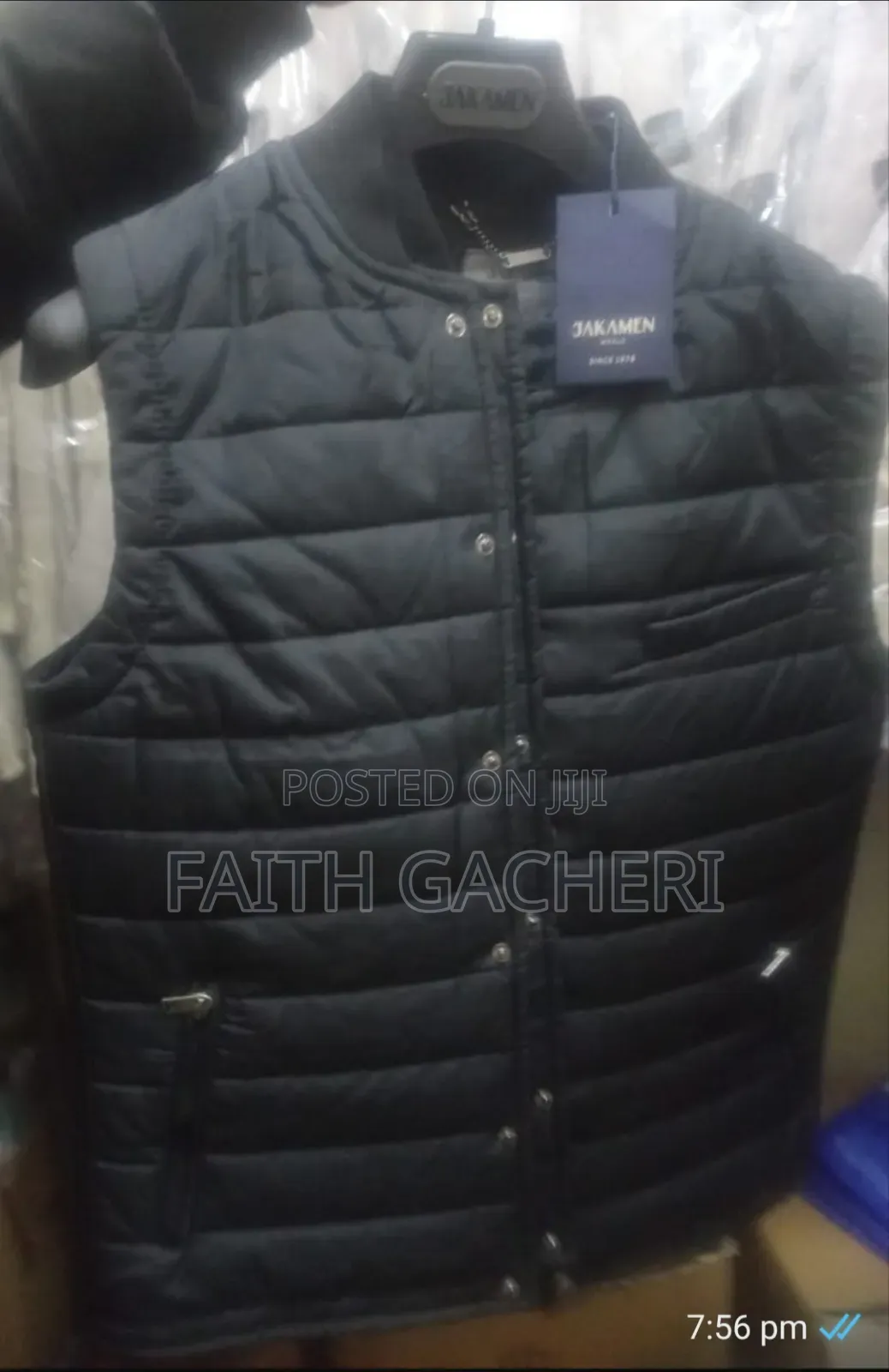 Sleeveless Puffy Jackets
