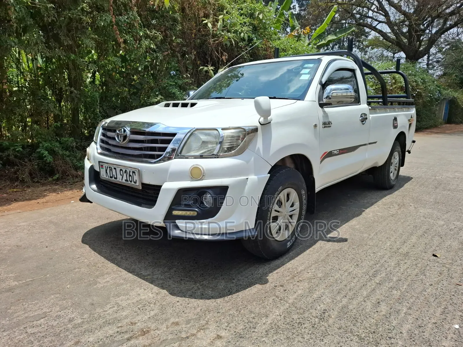 Toyota Hilux 2015 White