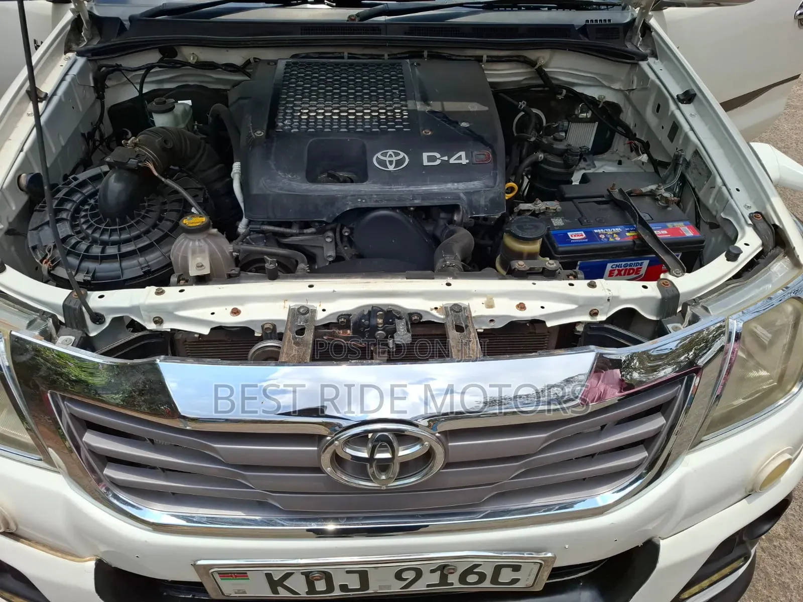 Toyota Hilux 2015 White