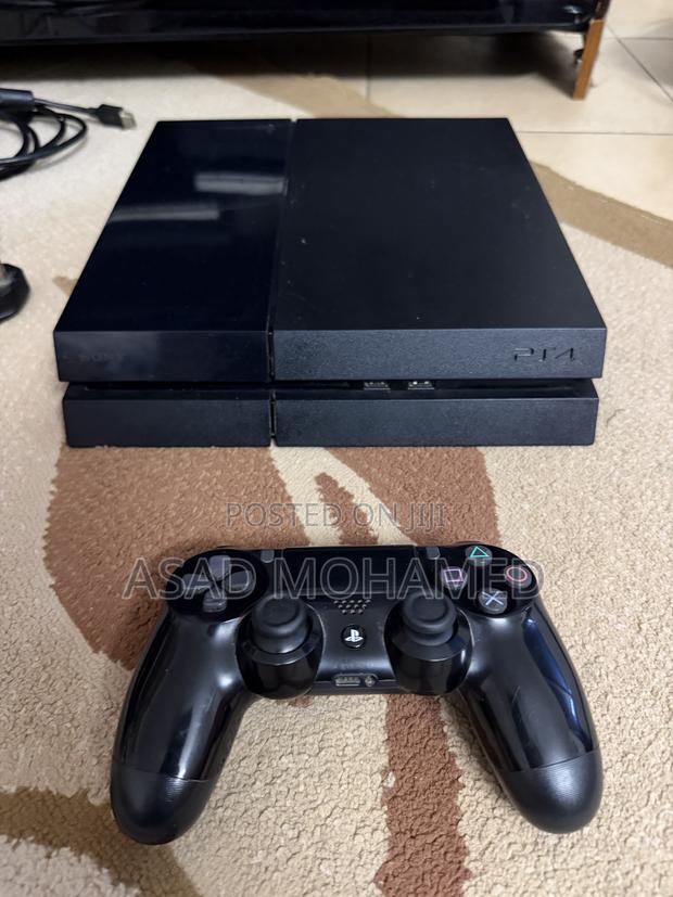 CLEAN PS4, With 1 Pad, NFS Heat and FC25 Free! - thumbnail 3