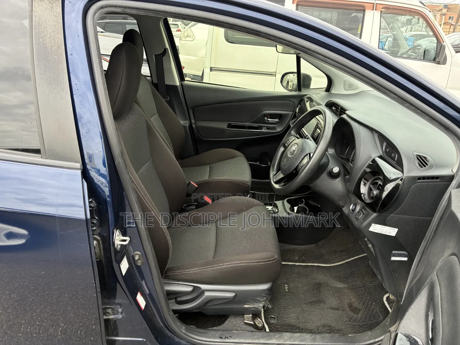 Toyota Vitz 2019 Blue