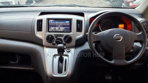 Nissan NV200 2019 White - thumbnail 4