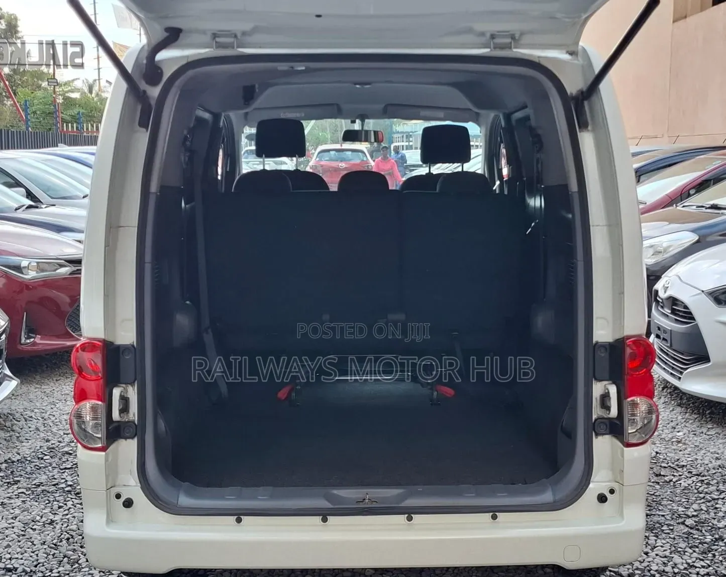 Nissan NV200 2019 White