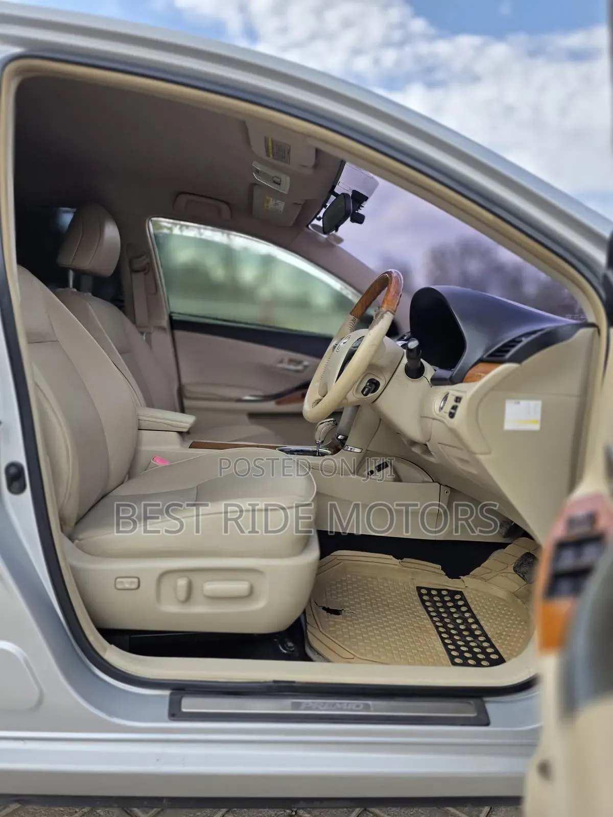 Toyota Premio 2.0 FWD 2014 Silver