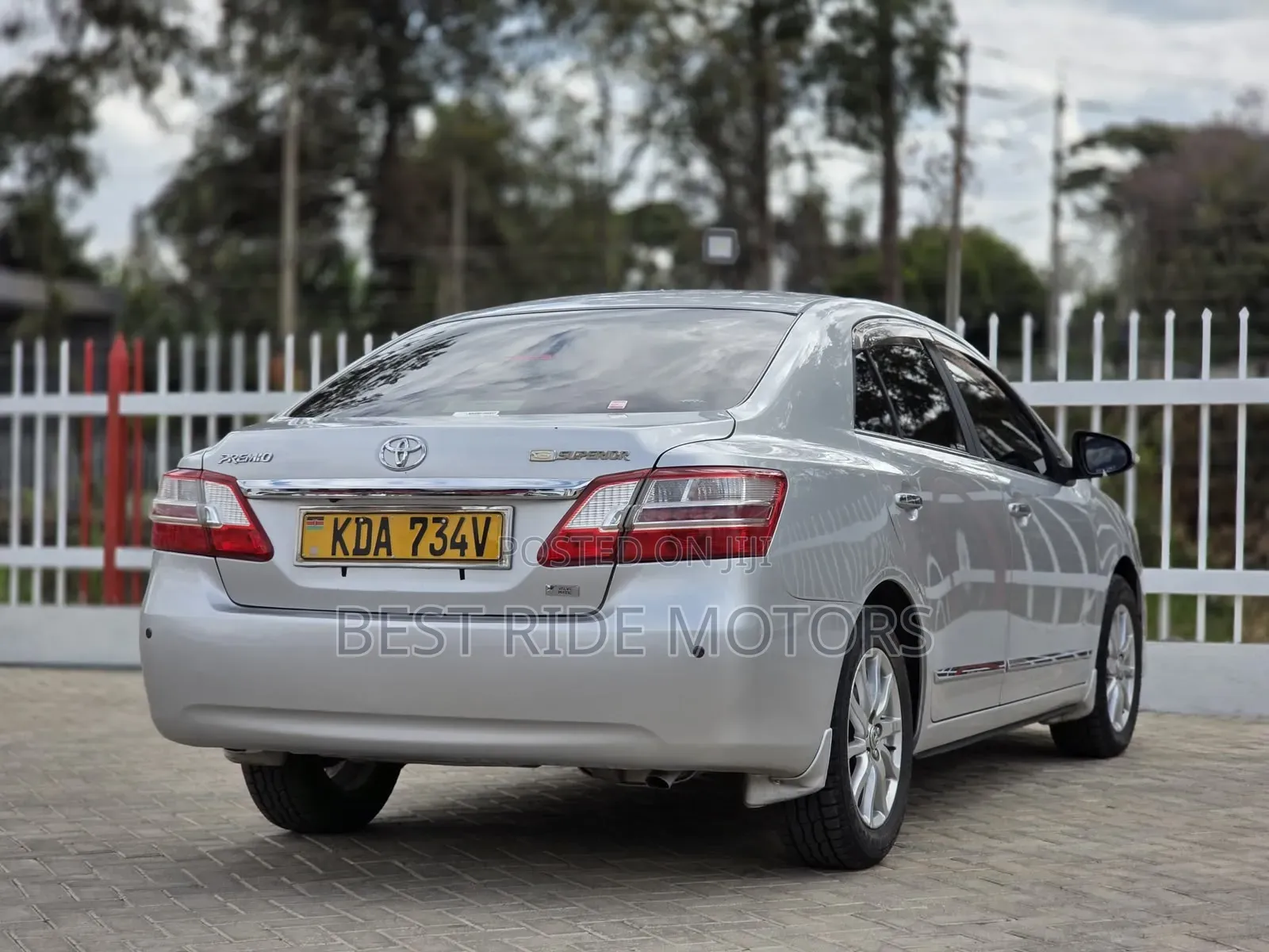 Toyota Premio 2.0 FWD 2014 Silver