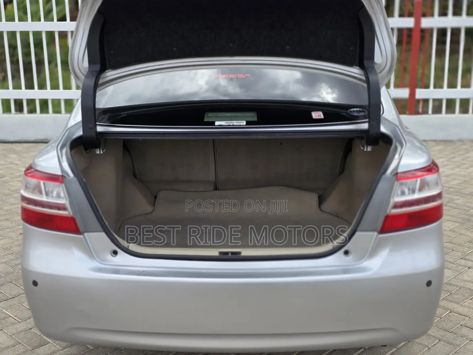 Toyota Premio 2.0 FWD 2014 Silver