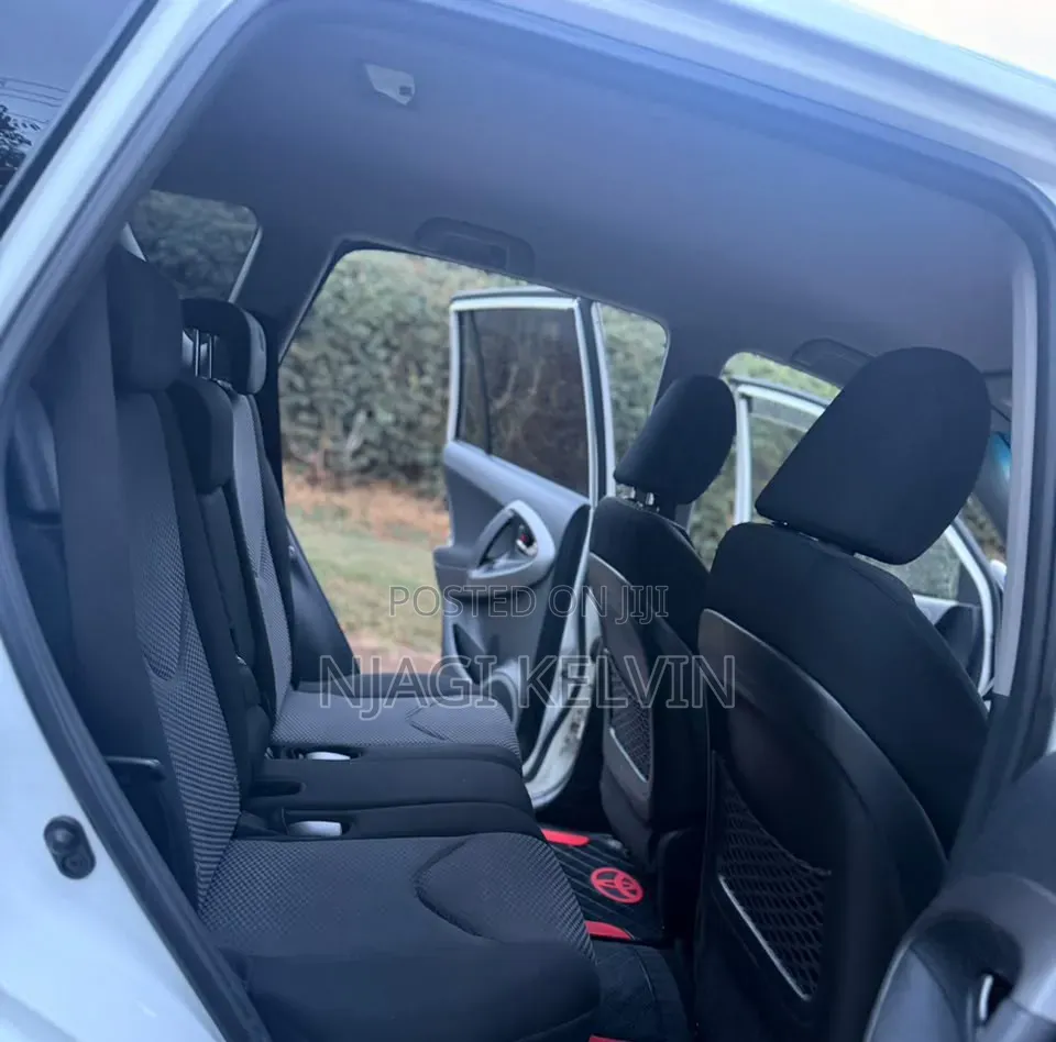 Toyota RAV4 2013 White