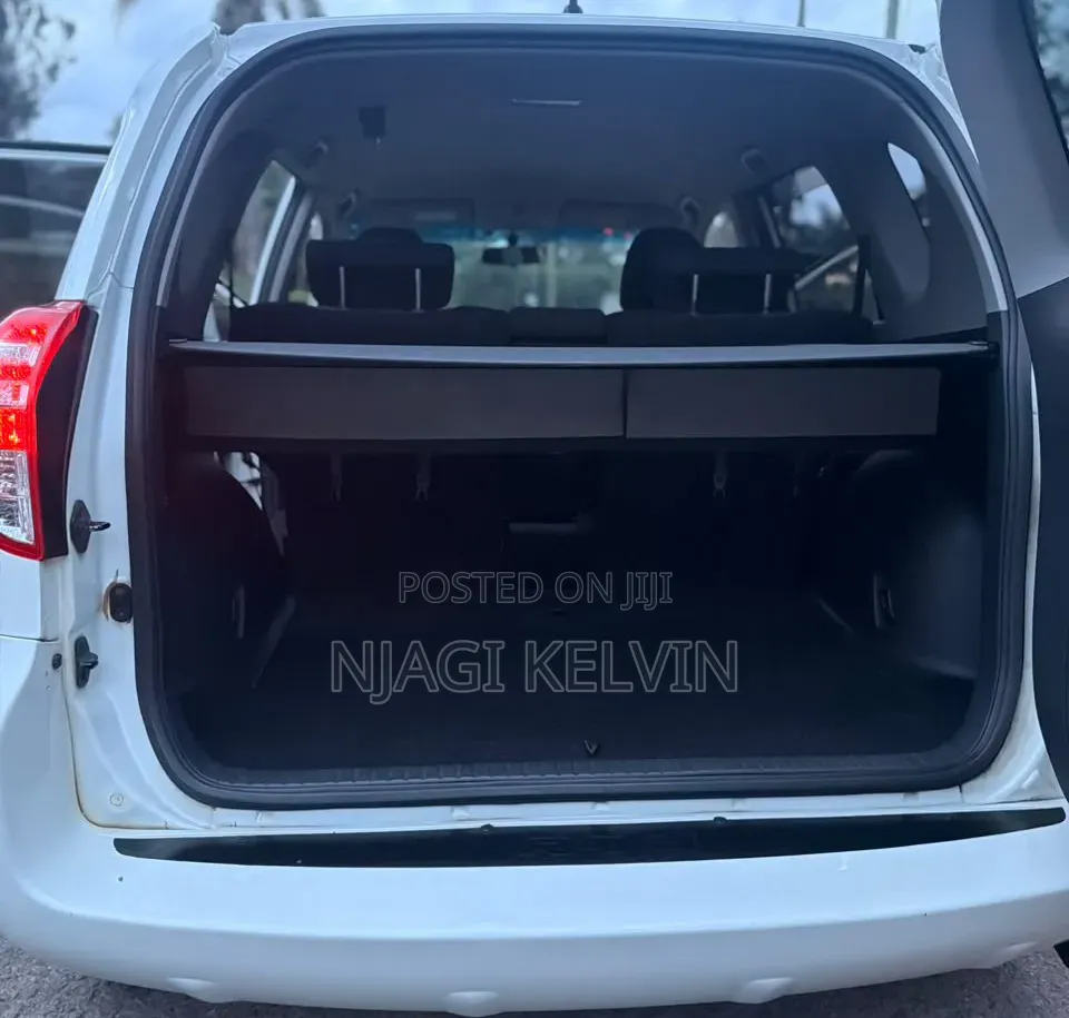 Toyota RAV4 2013 White